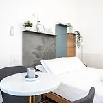 Vatican Luxury Little - Via Ottaviano 9 *
