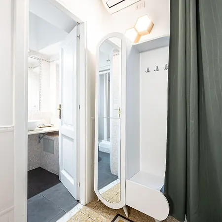 Vatican Luxury Little - Via Ottaviano 9 *